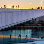 Utsikten mot Oslo opera og havet